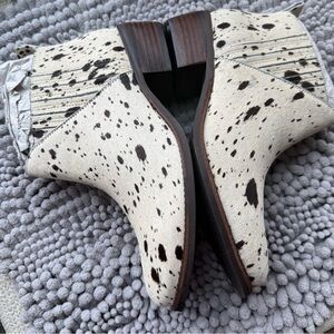 Matisse NWOT calf fur, white and dark brown. Made in Brazil 9M. In box.